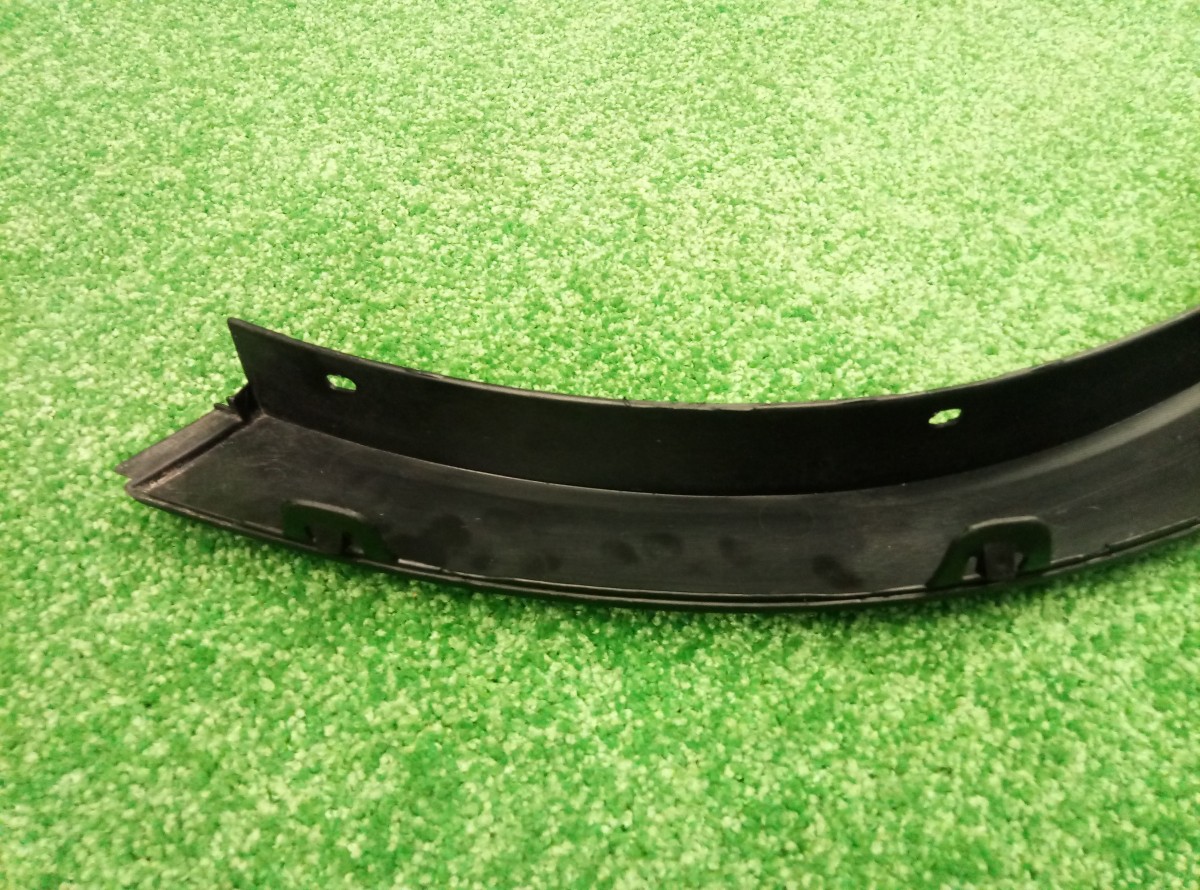Накладка заднего крыла правого BMW X3 (F25) 2010-2014 51777210084 на BMW X3 (F25)