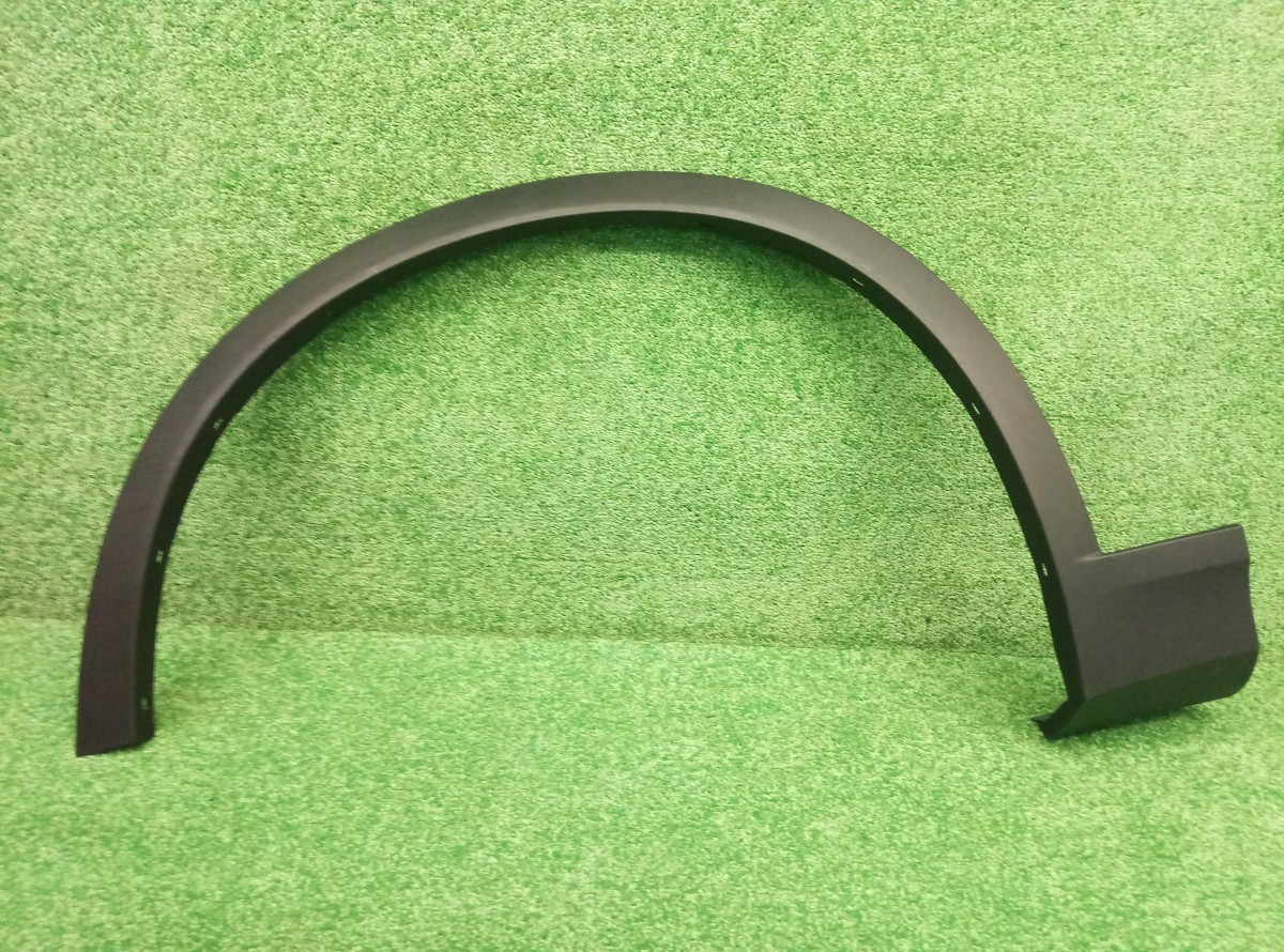 Накладка переднего крыла левого BMW X3 (F25) 2010-2014 51777210081 на BMW X3 (F25)