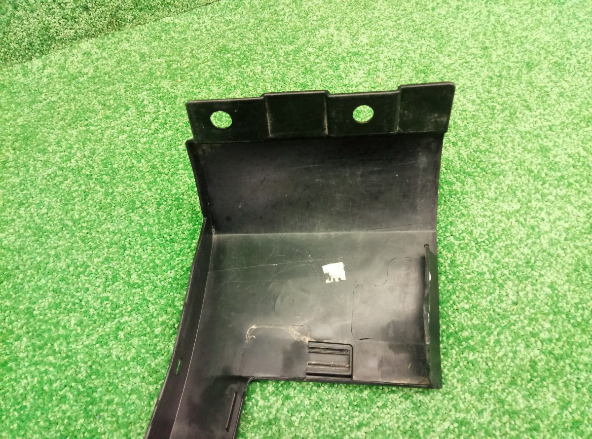 Накладка переднего крыла левого BMW X3 (F25) 2010-2014 51777210081 на BMW X3 (F25)
