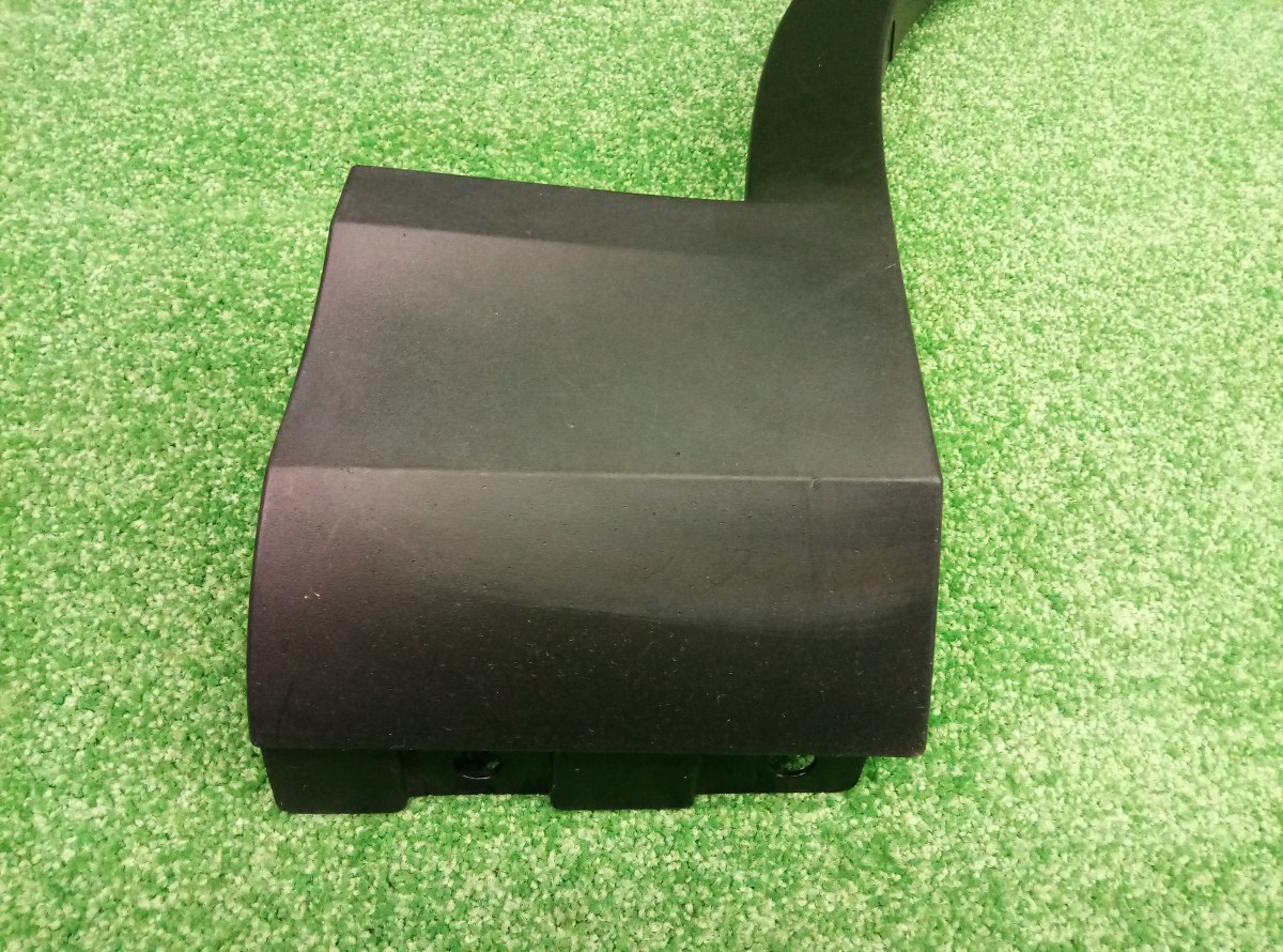 Накладка переднего крыла правого BMW X3 (F25) 2010-2014 51777210082 на BMW X3 (F25)