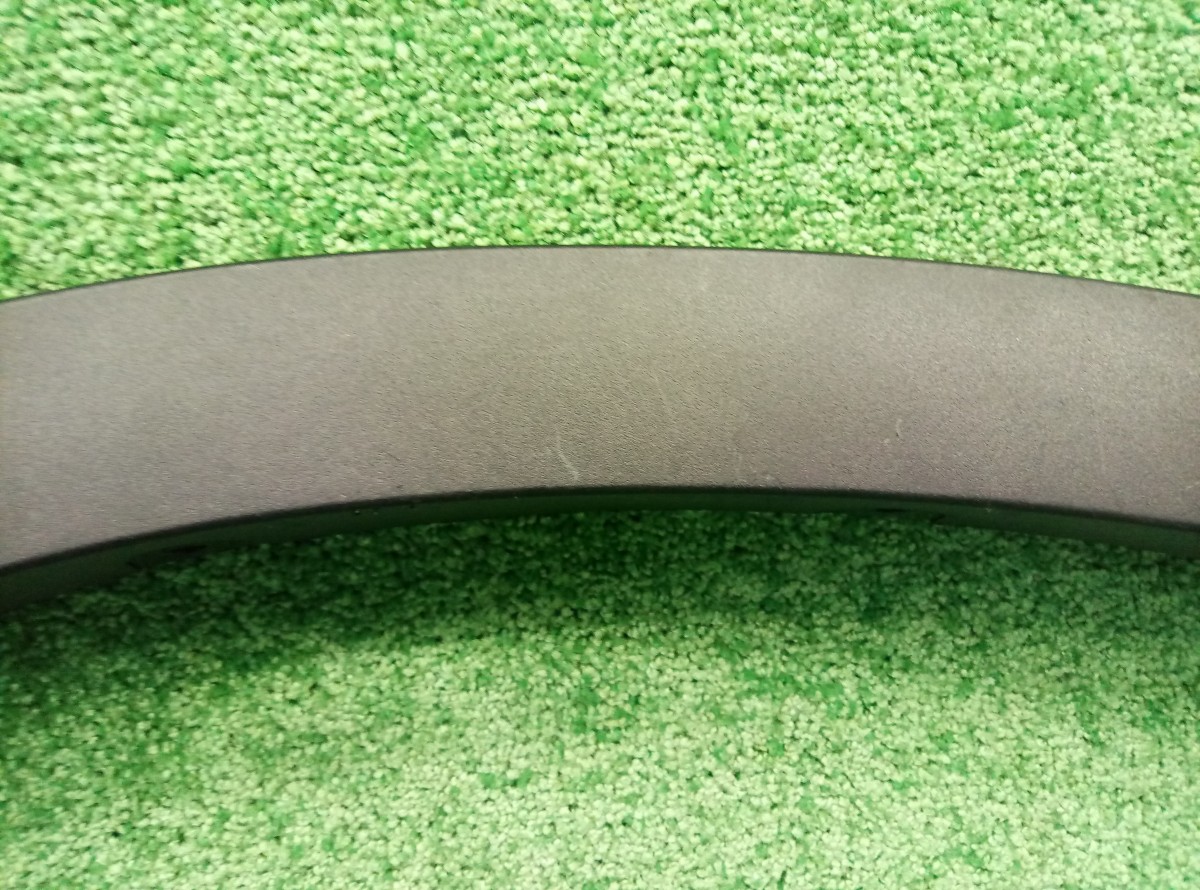 Накладка переднего крыла правого BMW X5 E70 2006-2010 51777158428 на BMW X5 E70