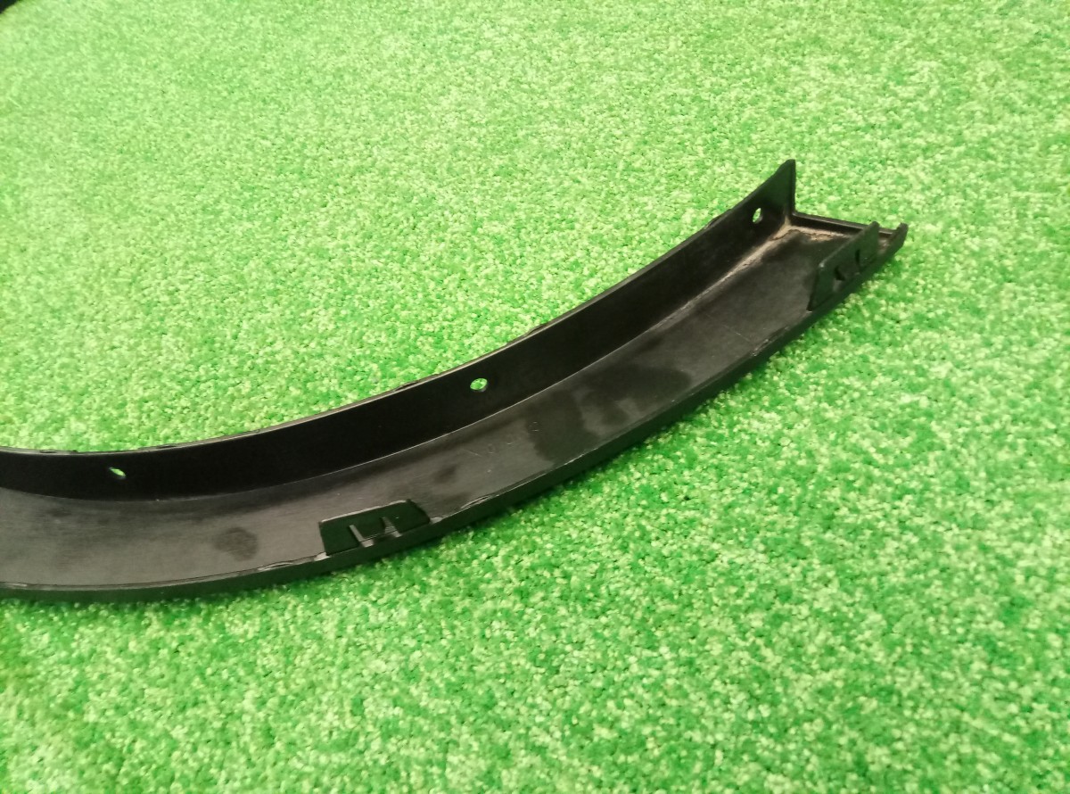 Накладка переднего крыла правого BMW X5 E70 2006-2010 51777158428 на BMW X5 E70