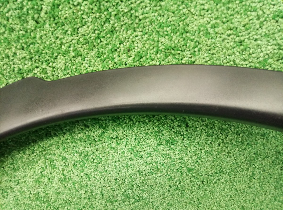 Накладка крыла Land Rover Discovery 5 передняя левая HY3216A075AE на Land Rover Discovery 3