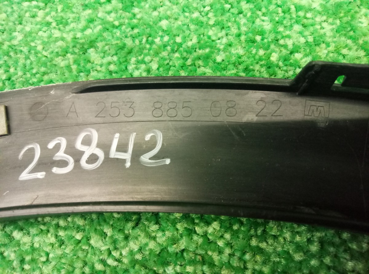 Накладка заднего крыла правого Mercedes-Benz GLC-Class 1 X253 A2538850822 на Mercedes-Benz GLK-Class X204