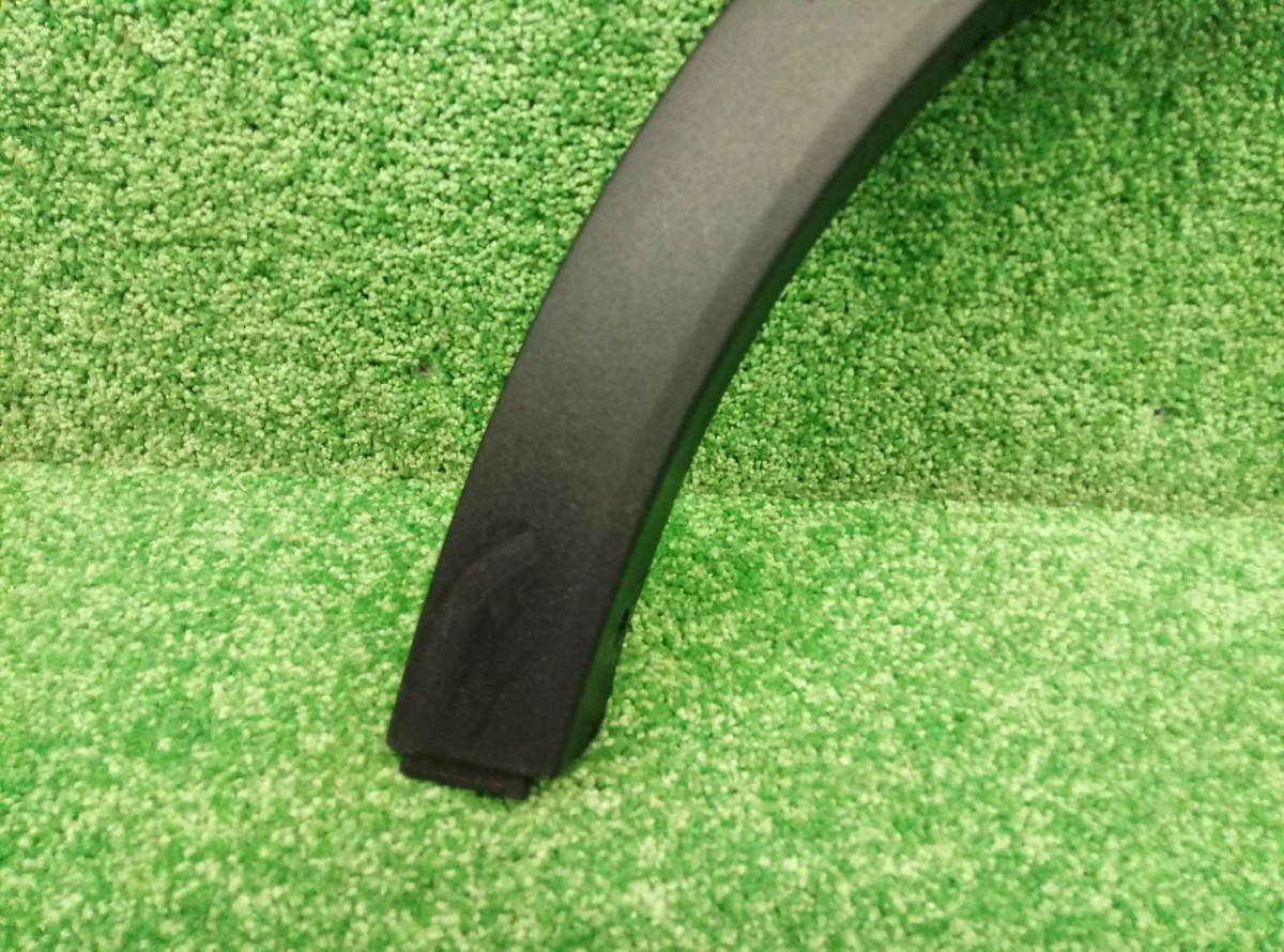 Накладка заднего крыла правого BMW X3 (F25) 2010-2014 51777210084 на BMW X3 (F25)