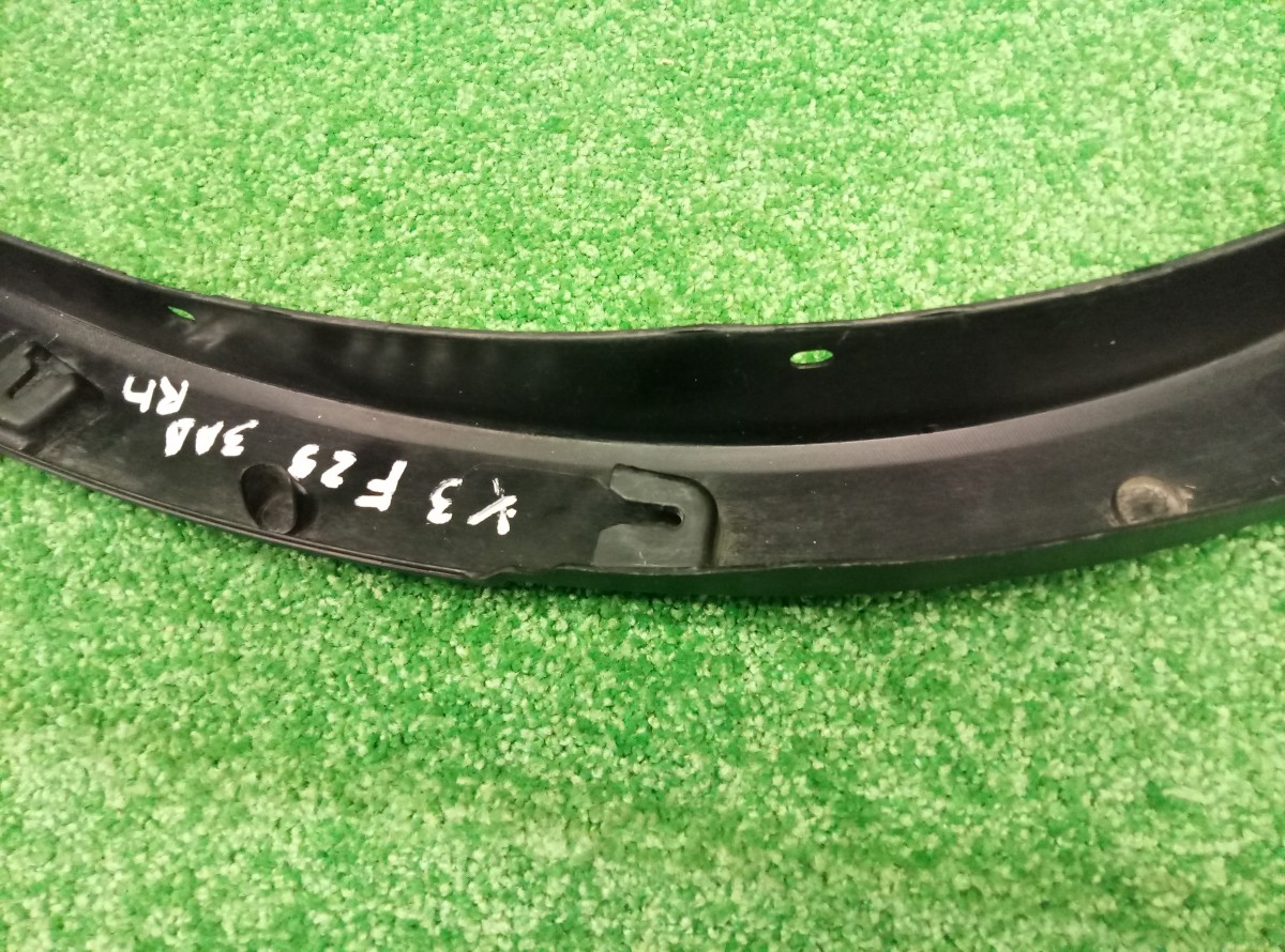 Накладка заднего крыла правого BMW X3 (F25) 2010-2014 51777210084 на BMW X3 (F25)