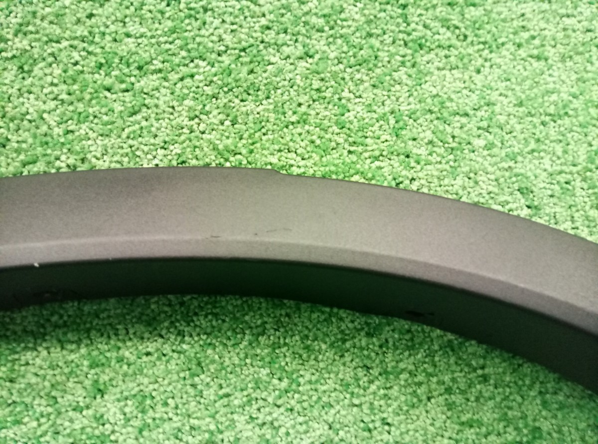 Накладка заднего крыла правого BMW X3 (F25) 2010-2014 51777210084 на BMW X3 (F25)