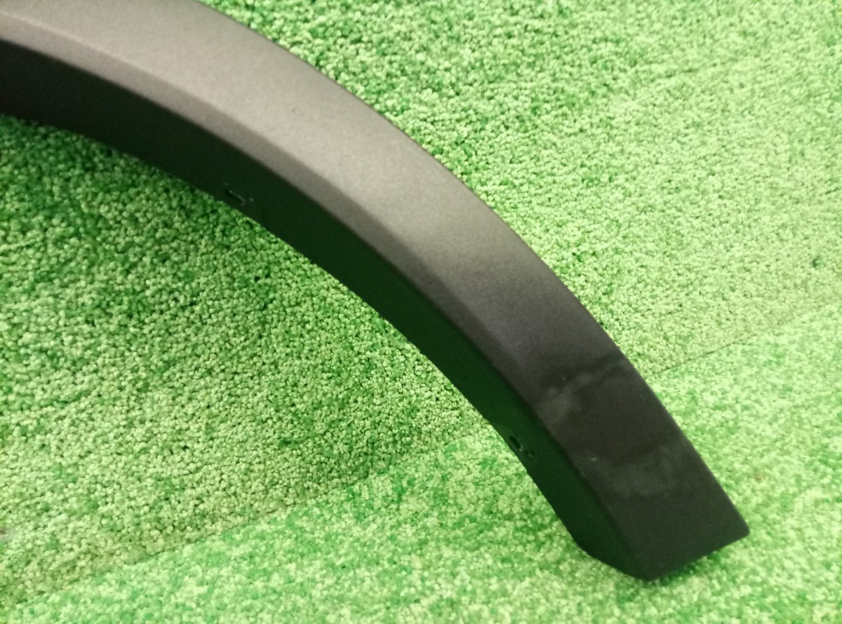 Накладка заднего крыла правого BMW X3 (F25) 2010-2014 51777210084 на BMW X3 (F25)