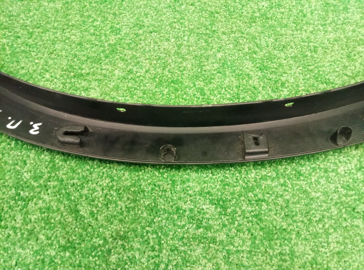 Накладка заднего крыла правого BMW X3 (F25) 2010-2014 51777210084 на BMW X3 (F25)