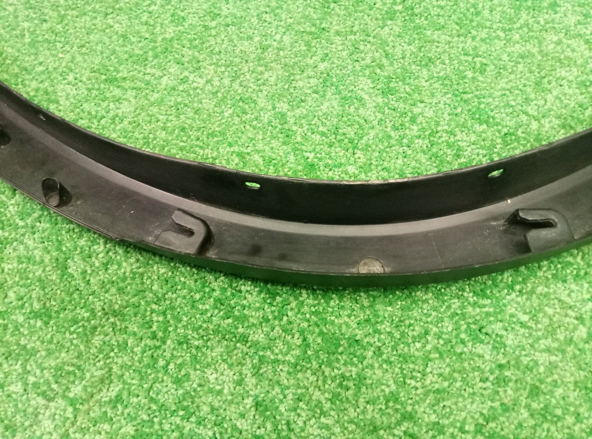 Накладка заднего крыла правого BMW X3 (F25) 2010-2014 51777210084 на BMW X3 (F25)
