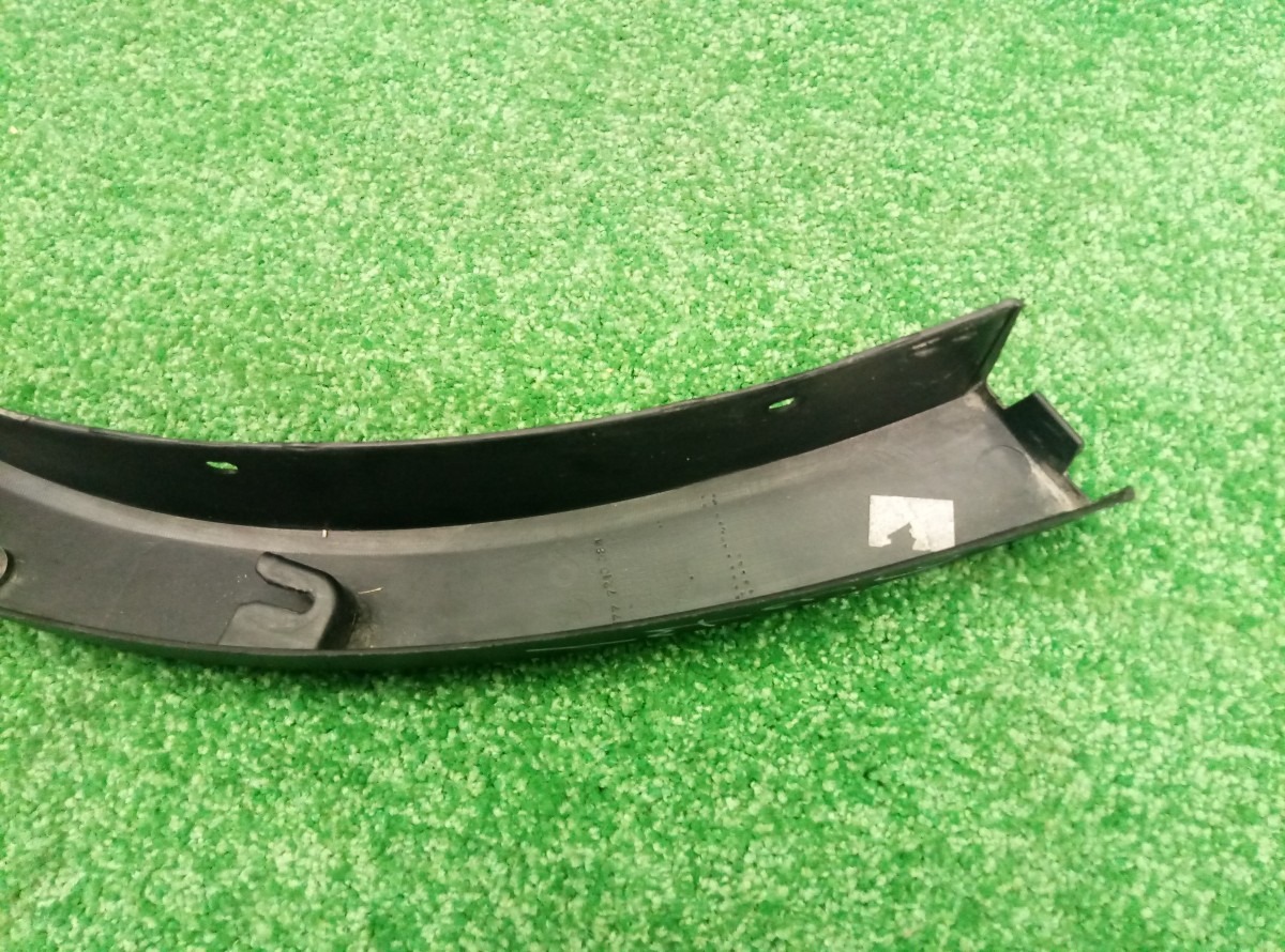Накладка заднего крыла правого BMW X3 (F25) 2010-2014 51777210084 на BMW X3 (F25)