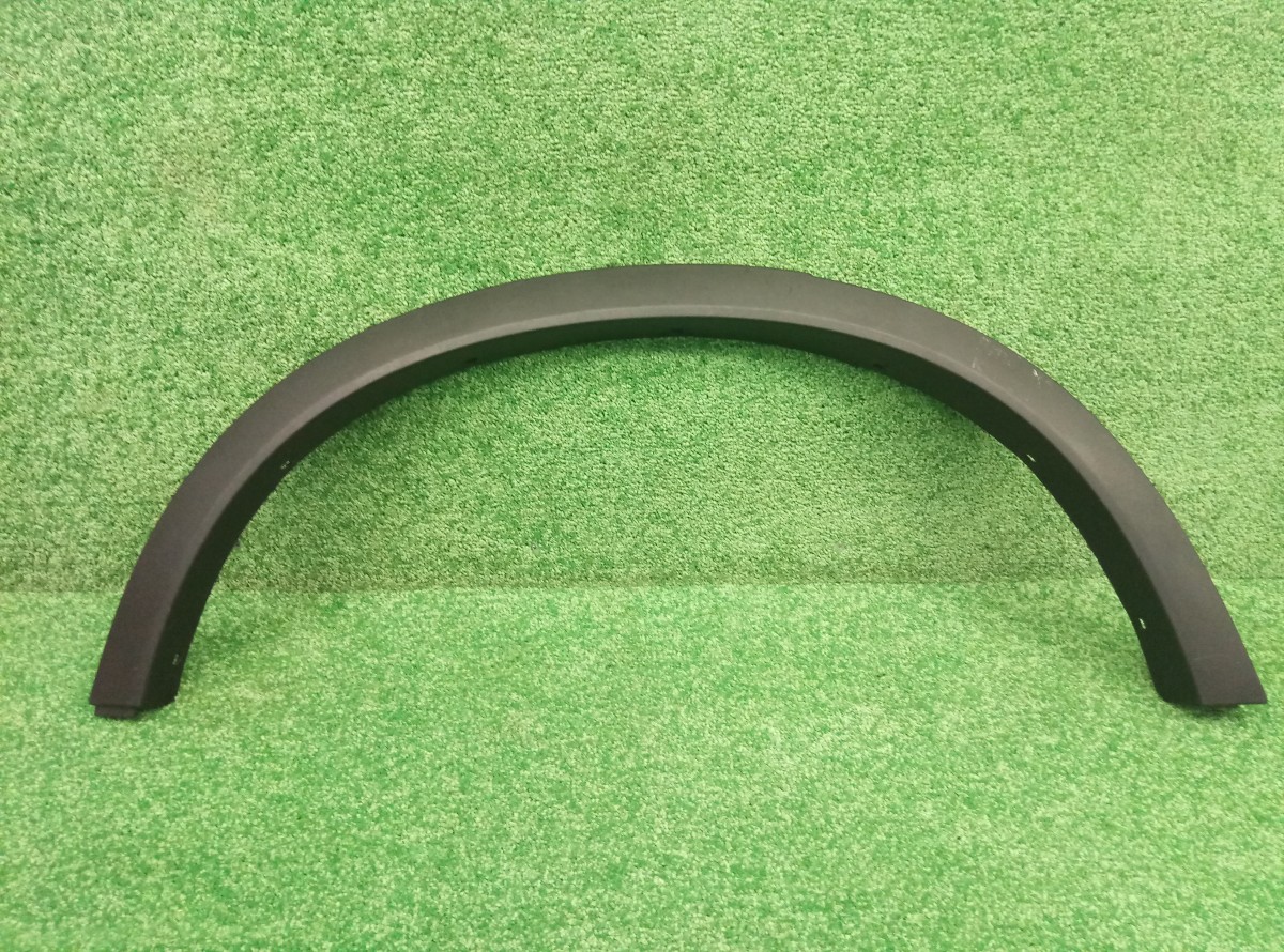 Накладка заднего крыла правого BMW X3 (F25) 2010-2014 51777210084 на BMW X3 (F25)