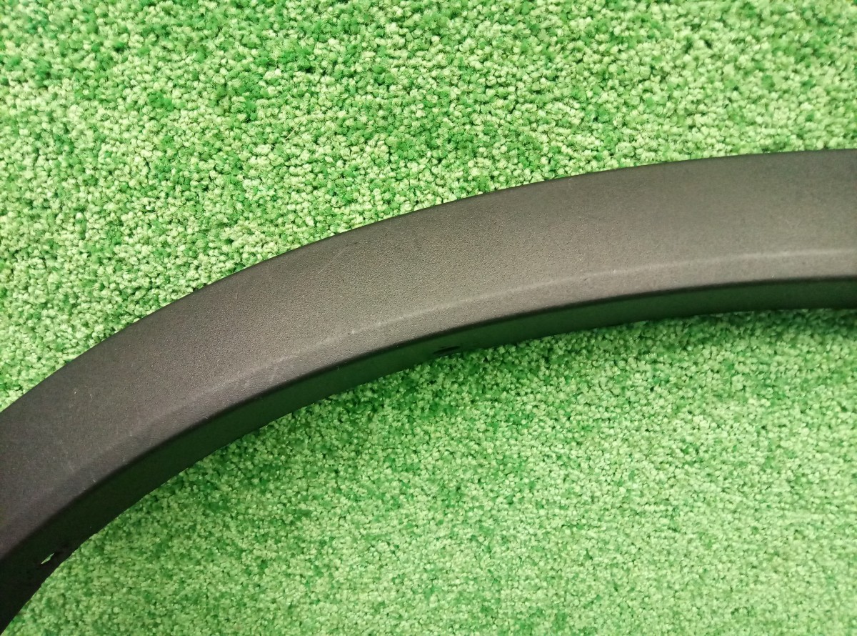 Накладка заднего крыла правого BMW X3 (F25) 2010-2014 51777210084 на BMW X3 (F25)