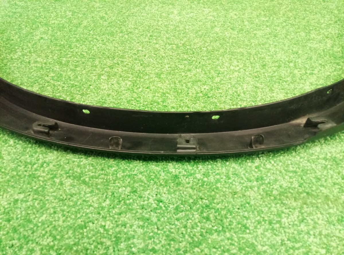 Накладка заднего крыла правого BMW X3 (F25) 2010-2014 51777210084 на BMW X3 (F25)