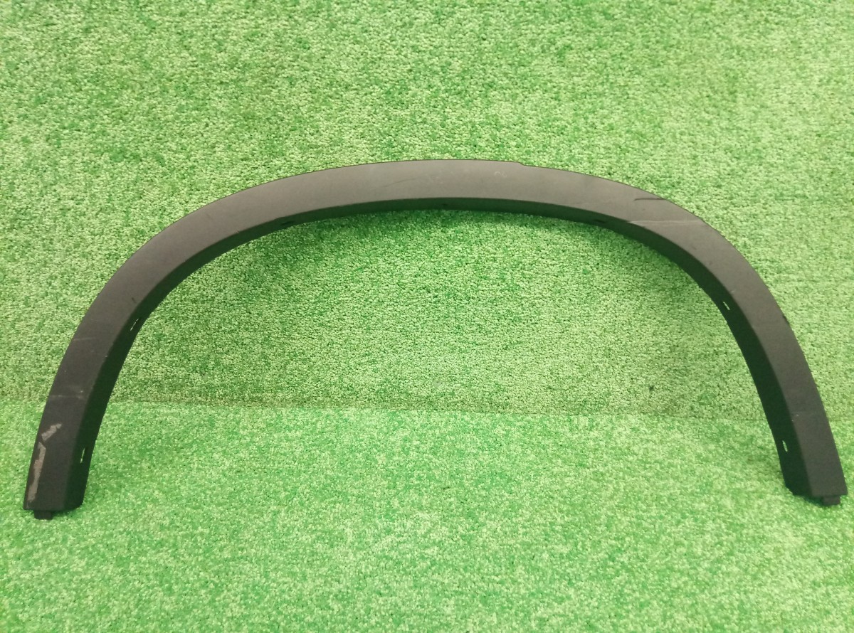 Накладка заднего крыла правого BMW X1 (E84) 2009-2012 51122990172 на BMW X1 (E84)