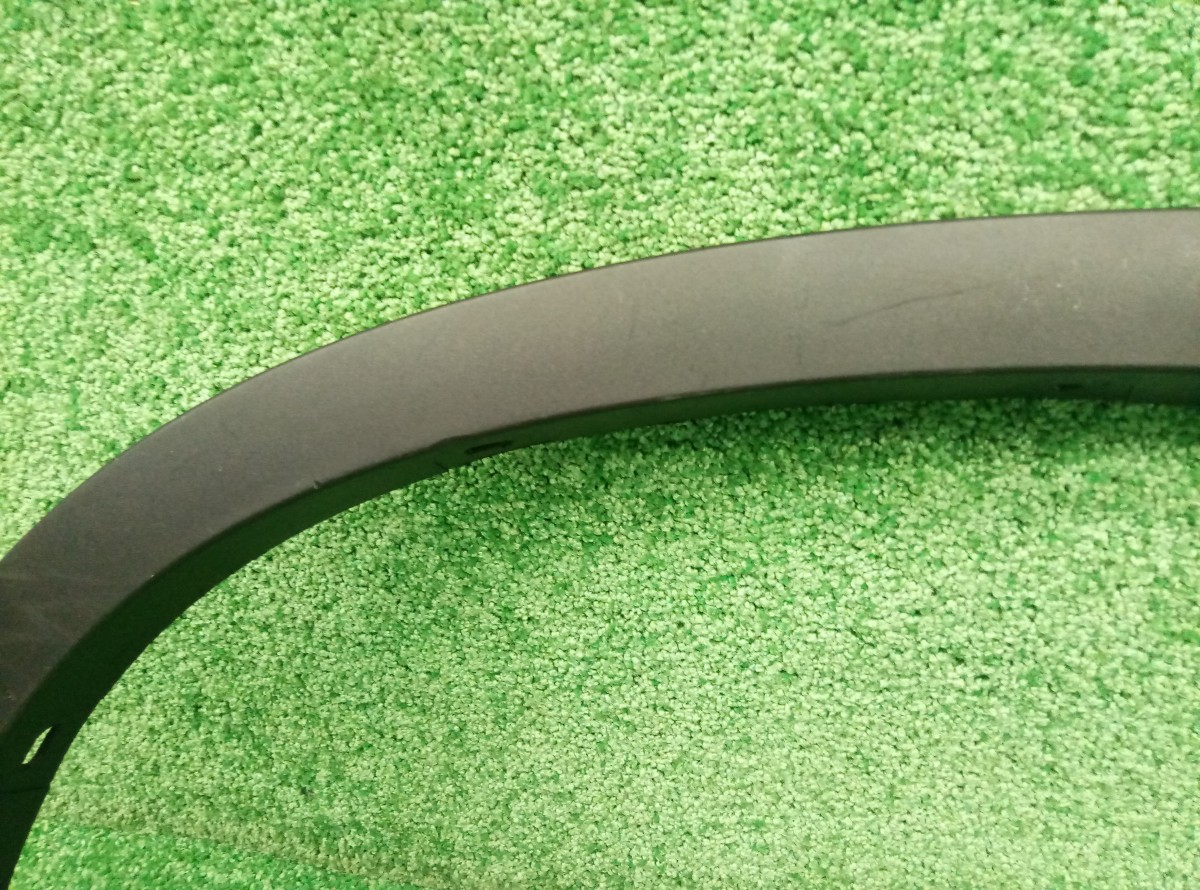 Накладка заднего крыла правого BMW X1 (E84) 2009-2012 51122990172 на BMW X1 (E84)