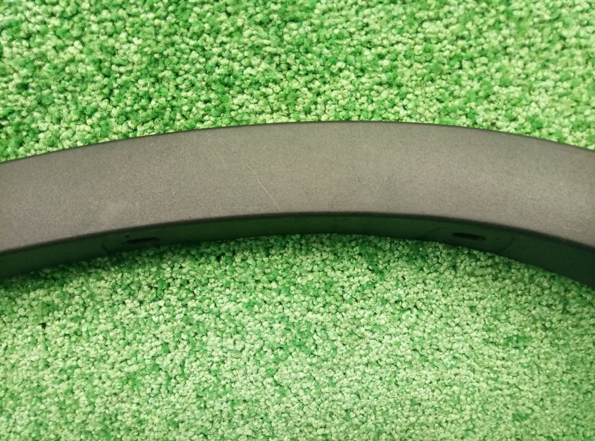 Накладка переднего крыла левого BMW X1 (E84) 2009-2012 51772990165 на BMW X1 (E84)