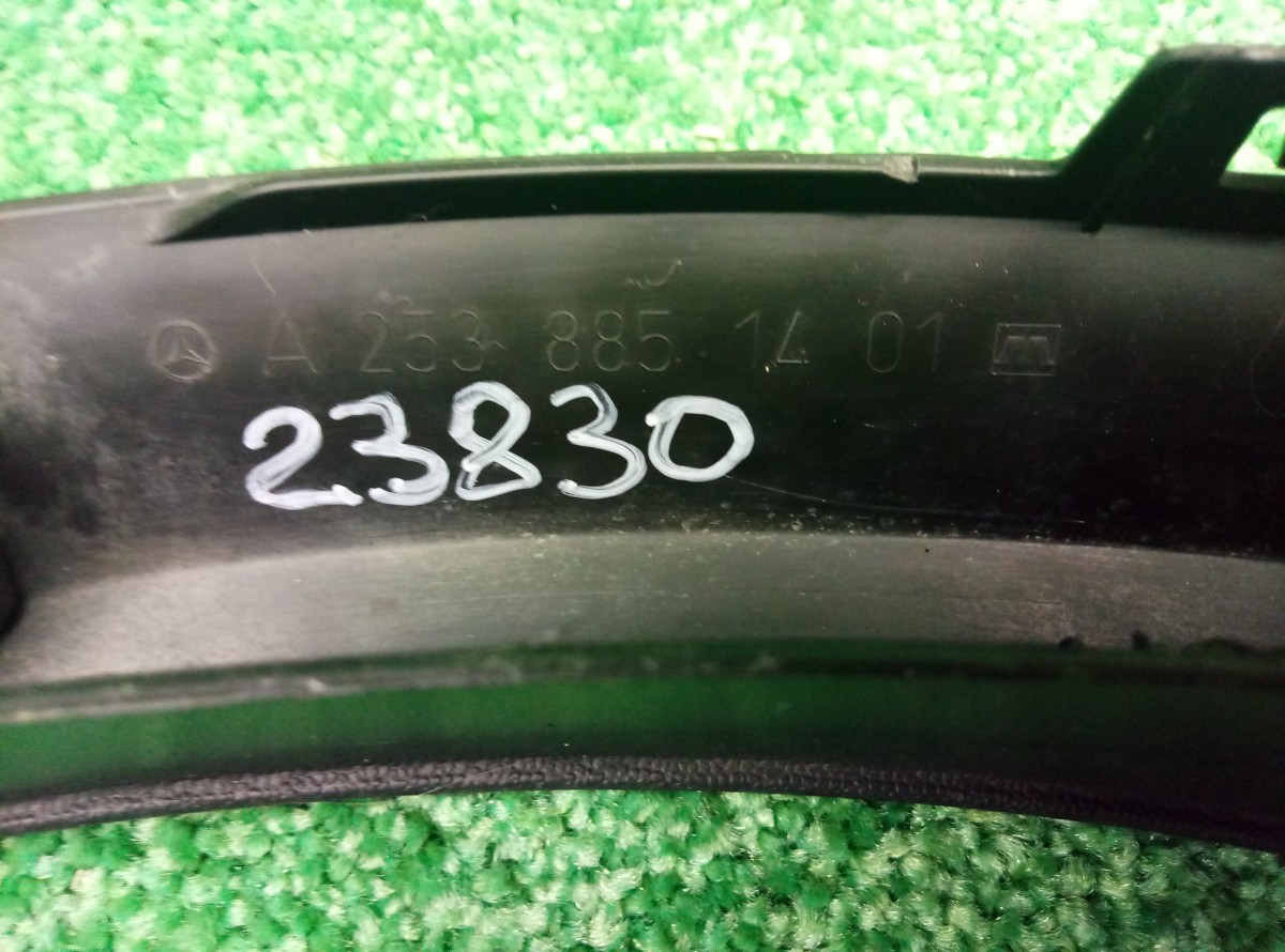 Накладка крыла заднего правого для Mercedes-Benz GLC-Class X253 2015  2538851401 на Mercedes-Benz GL-Class X166