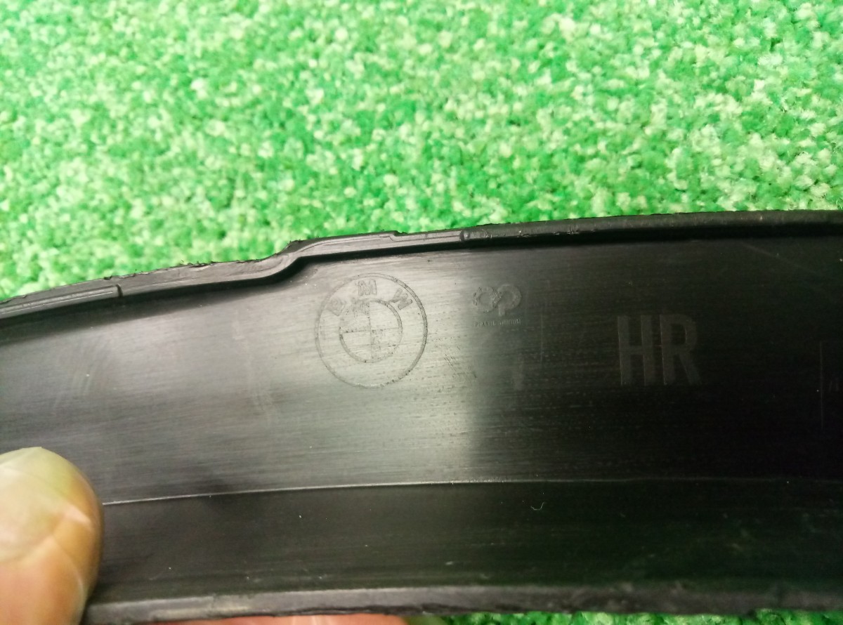 Накладка заднего крыла правого BMW X1 (E84) 2009-2012 51122990172 на BMW X1 (E84)