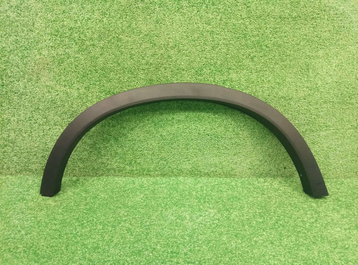 Накладка заднего крыла правого BMW X3 (F25) 2010-2014 51777210084 на BMW X3 (F25)