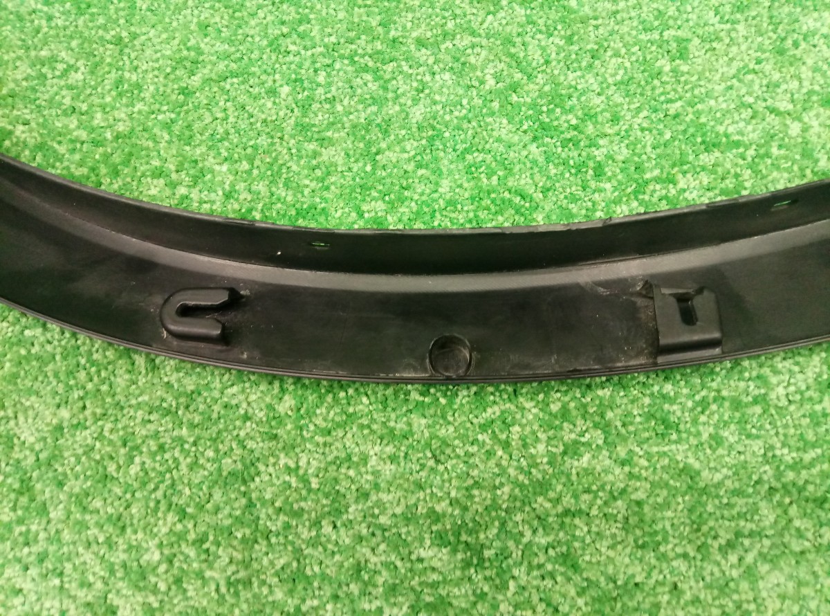 Накладка заднего крыла правого BMW X3 (F25) 2010-2014 51777210084 на BMW X3 (F25)