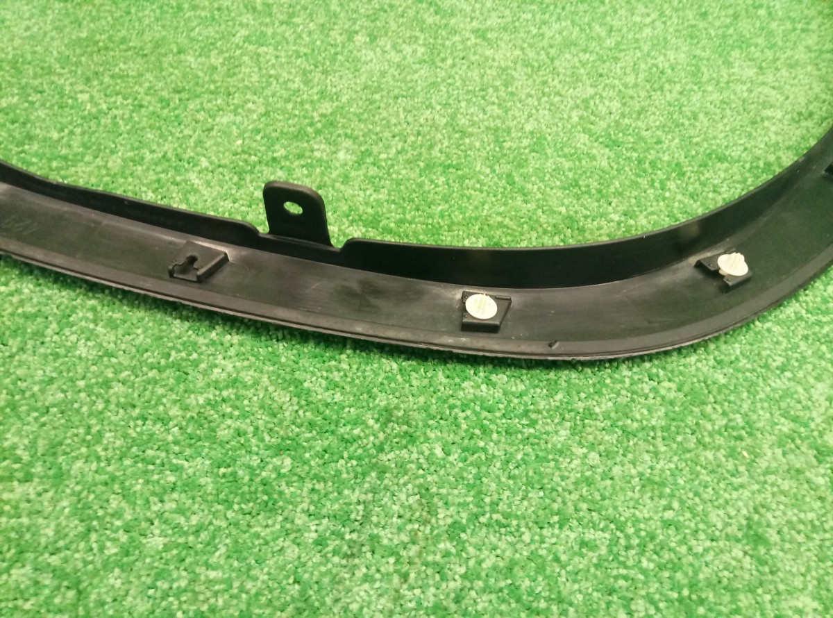 Накладка переднего крыла левого Lexus RX 4  7560248060 на Lexus RX 3