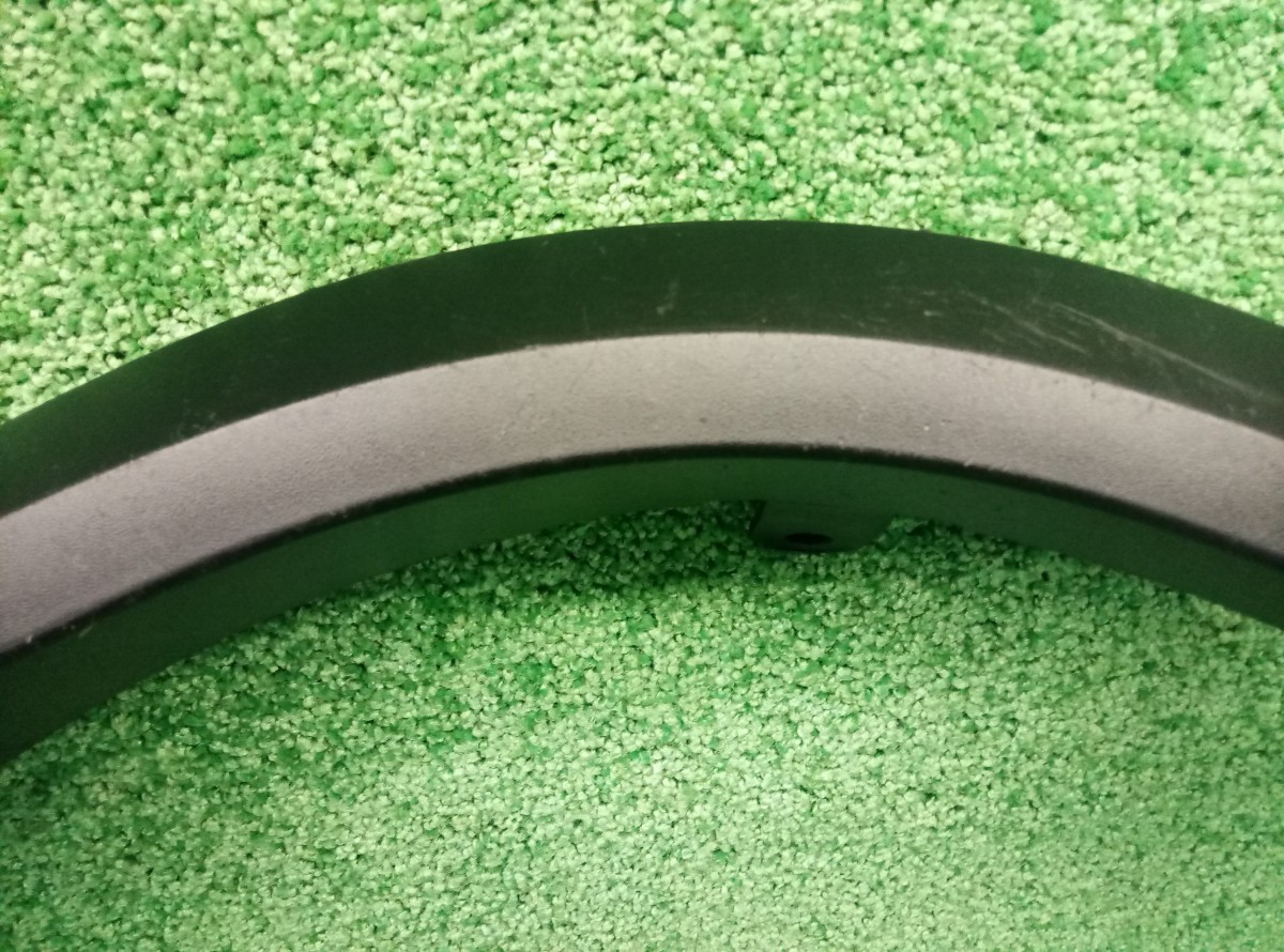 Накладка переднего крыла правого Toyota Fortuner 2  2015  756010K021 на Toyota Land Cruiser Prado 150