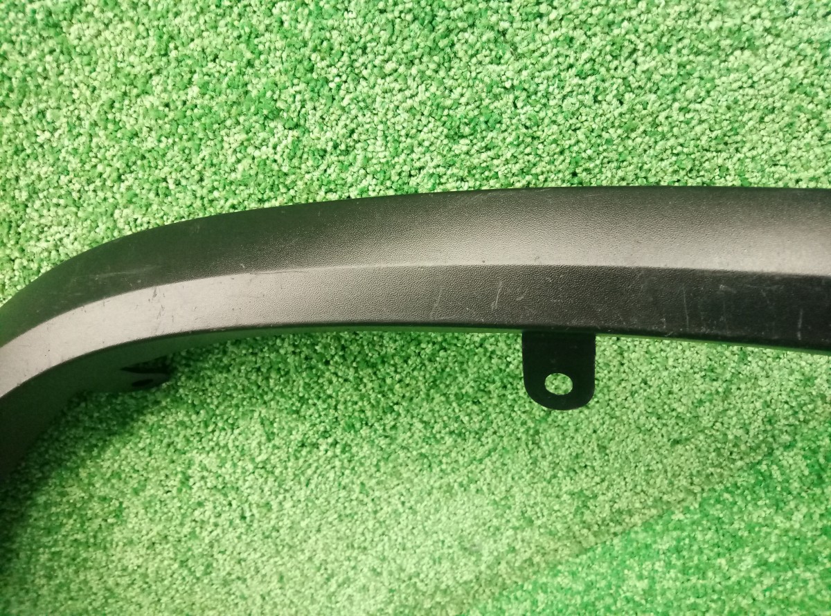 Накладка переднего крыла правого Toyota Fortuner 2  2015  756010K021 на Toyota Land Cruiser Prado 150