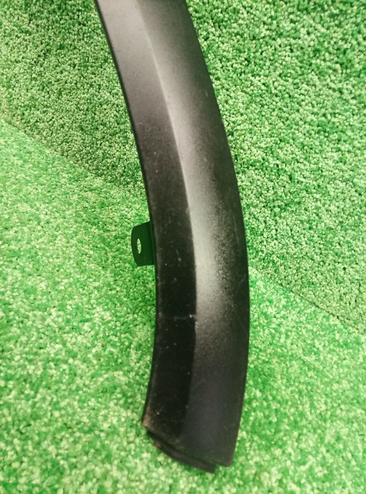Накладка переднего крыла правого Toyota Fortuner 2  2015  756010K021 на Toyota Land Cruiser Prado 150