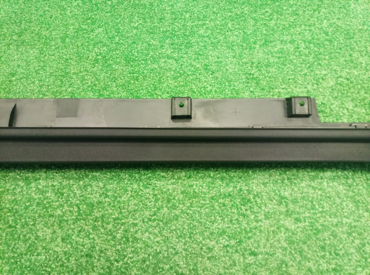 Накладка на порог наружная левая Geely Coolray SX11 6600125099 на Geely Emgrand EC7 