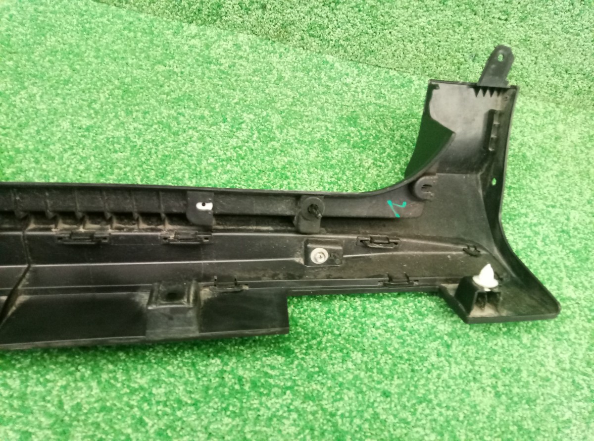 Накладка на порог наружная левая Geely Coolray SX11 6600125099 на Geely Emgrand EC7 
