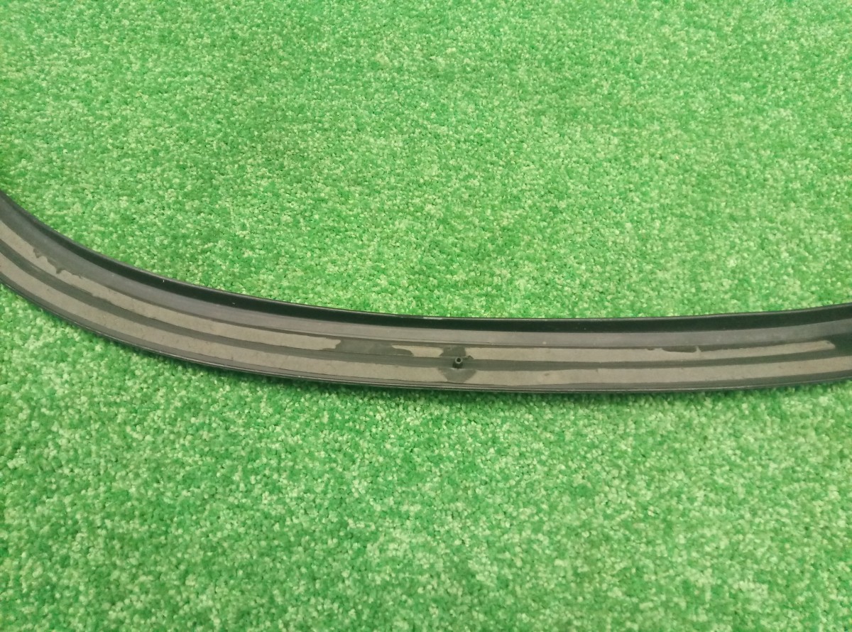Накладка переднего правого Mercedes-Benz GLE C292 2928856622 на Mercedes-Benz GL-Class X164