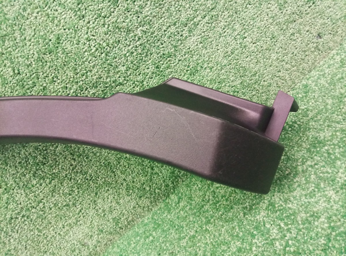 Накладка заднего крыла правого Toyota RAV 4  (CA40) 2012-2015 7560542190  Оригинал на Toyota RAV 4  (CA40)