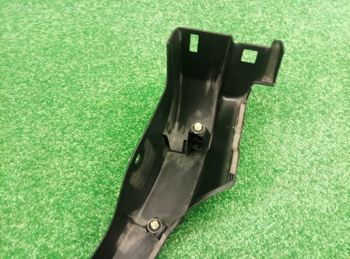 Накладка заднего крыла правого Toyota RAV 4  (CA40) 2012-2015 7560542190  Оригинал на Toyota RAV 4  (CA40)