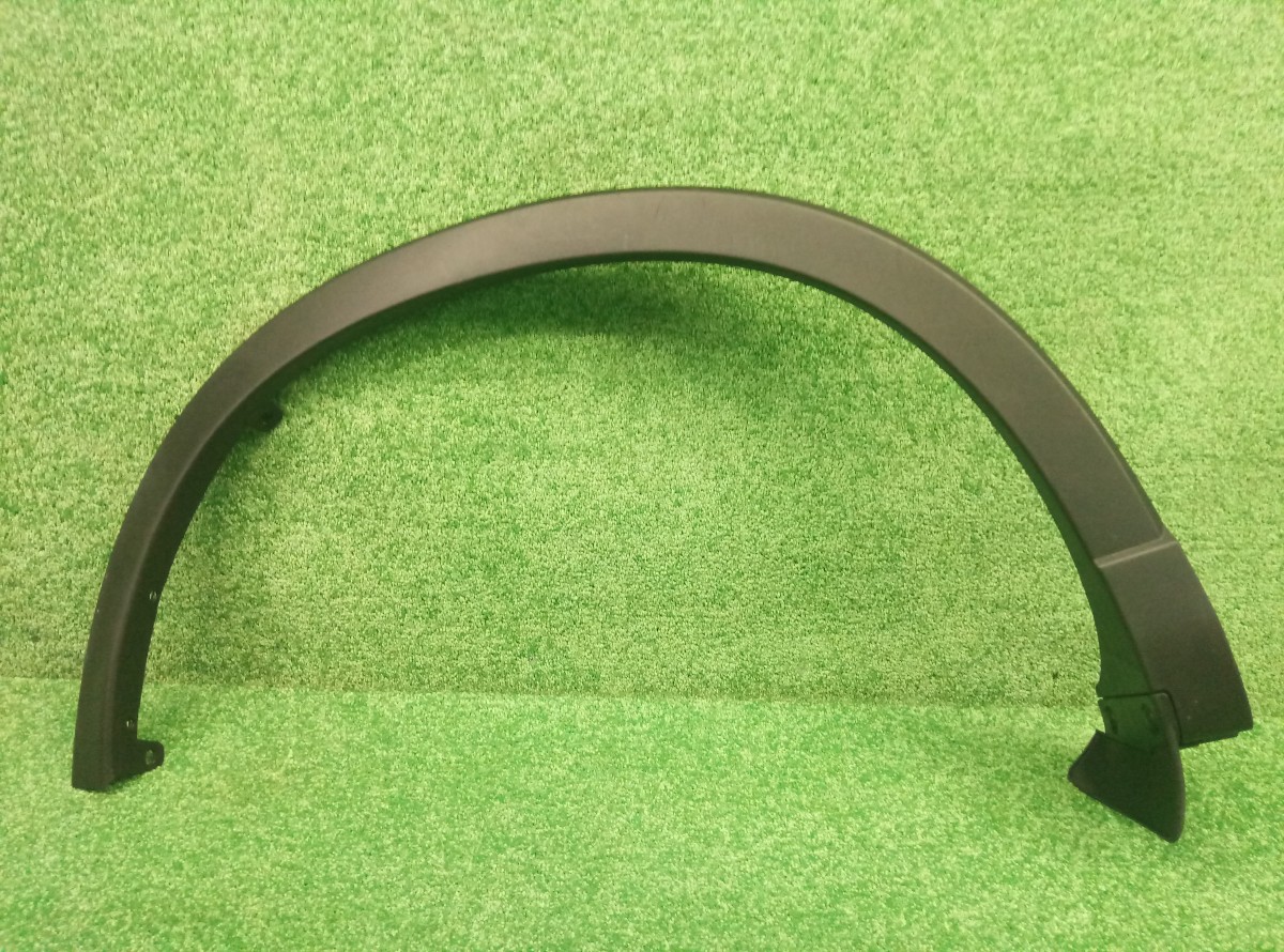 Накладка заднего крыла правого Mazda CX5 (KE) 2011-2015 KD5351W51 на Mazda CX5 (KE)