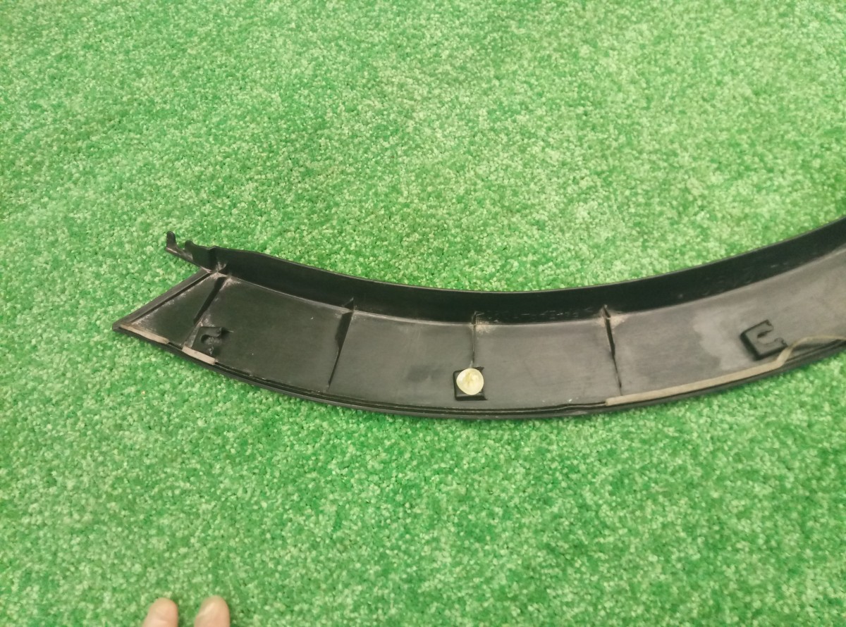 Накладка заднего крыла правого Toyota RAV 4  (CA40) 2012-2015 7560542190 на Toyota RAV 4  (CA40)