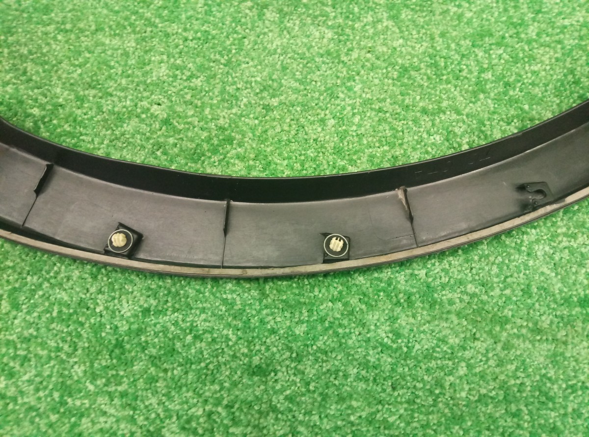 Накладка заднего крыла правого Toyota RAV 4  (CA40) 2012-2015 7560542190 на Toyota RAV 4  (CA40)