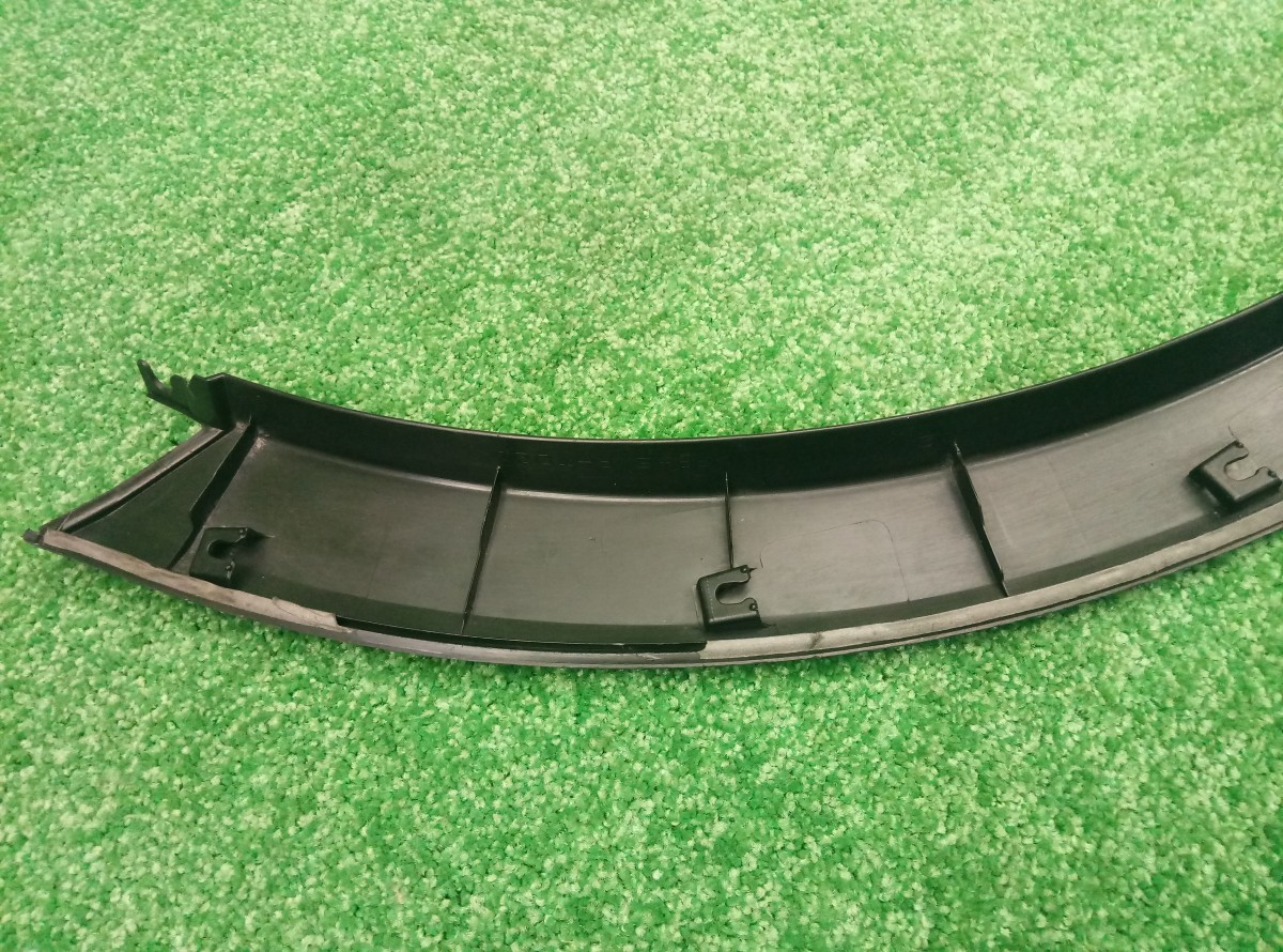 Накладка заднего правого крыла Toyota RAV4 XA40  7560542140 на Toyota RAV 4  (CA40)