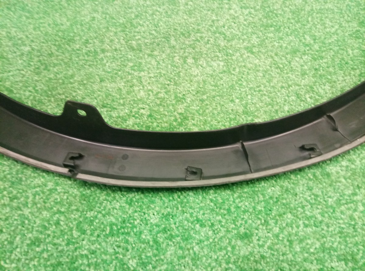 Накладка заднего правого крыла Toyota RAV4 XA40  7560542140 на Toyota RAV 4  (CA40)