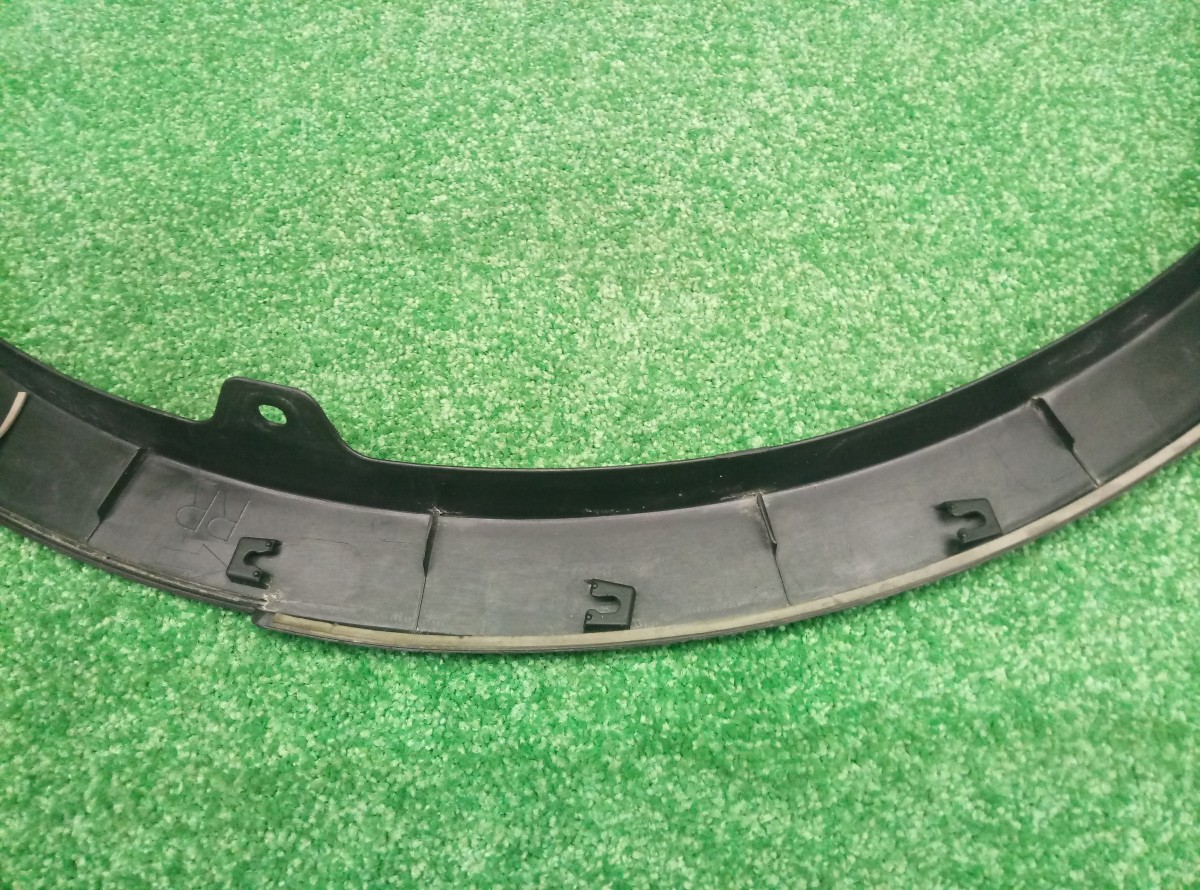 Накладка заднего крыла правого Toyota RAV 4  (CA40) 2012-2015 7560542190 на Toyota RAV 4  (CA40)