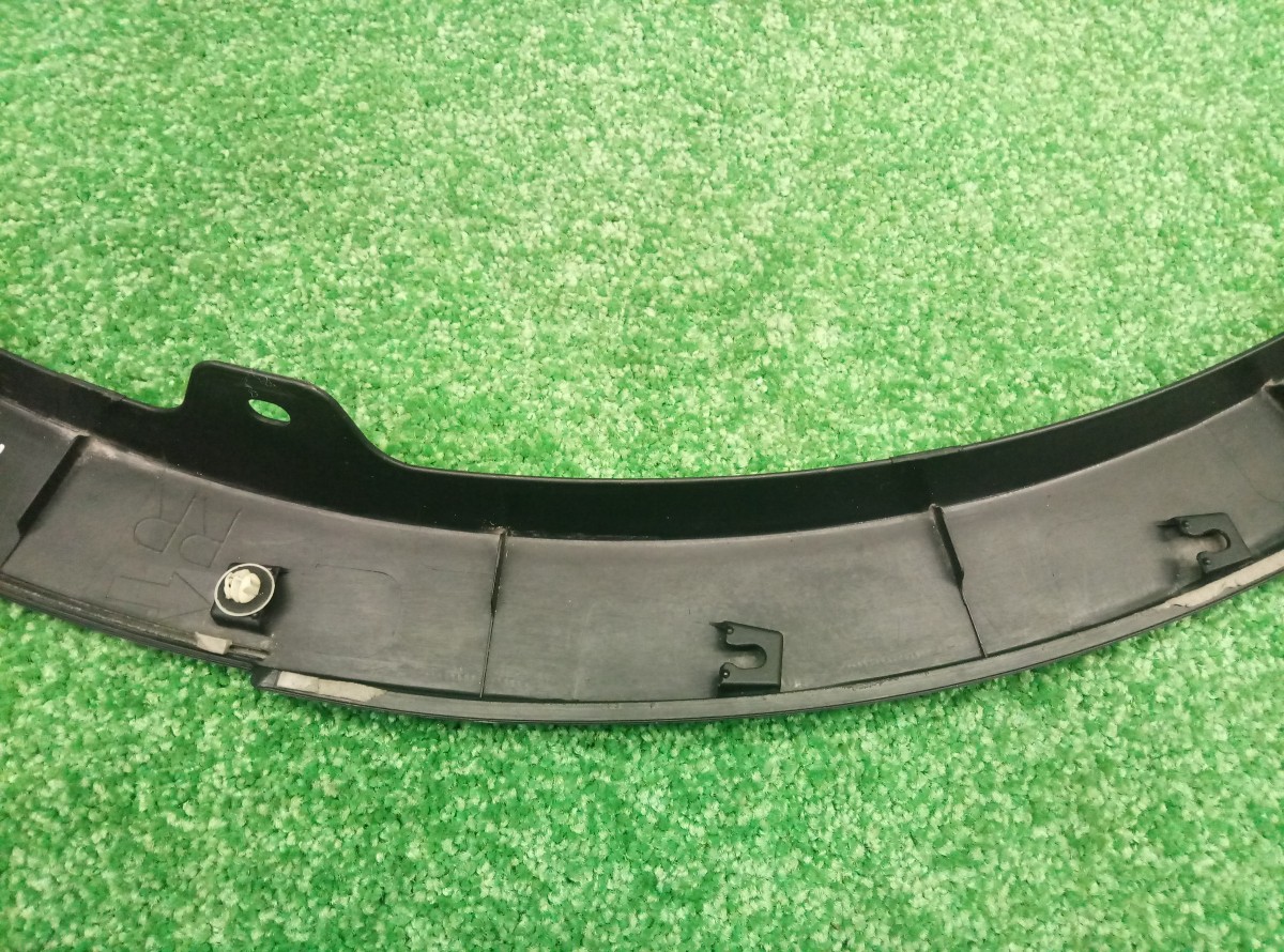 Накладка заднего крыла правого Toyota RAV 4  (CA40) 2012-2015 7560542190 на Toyota RAV 4  (CA40)