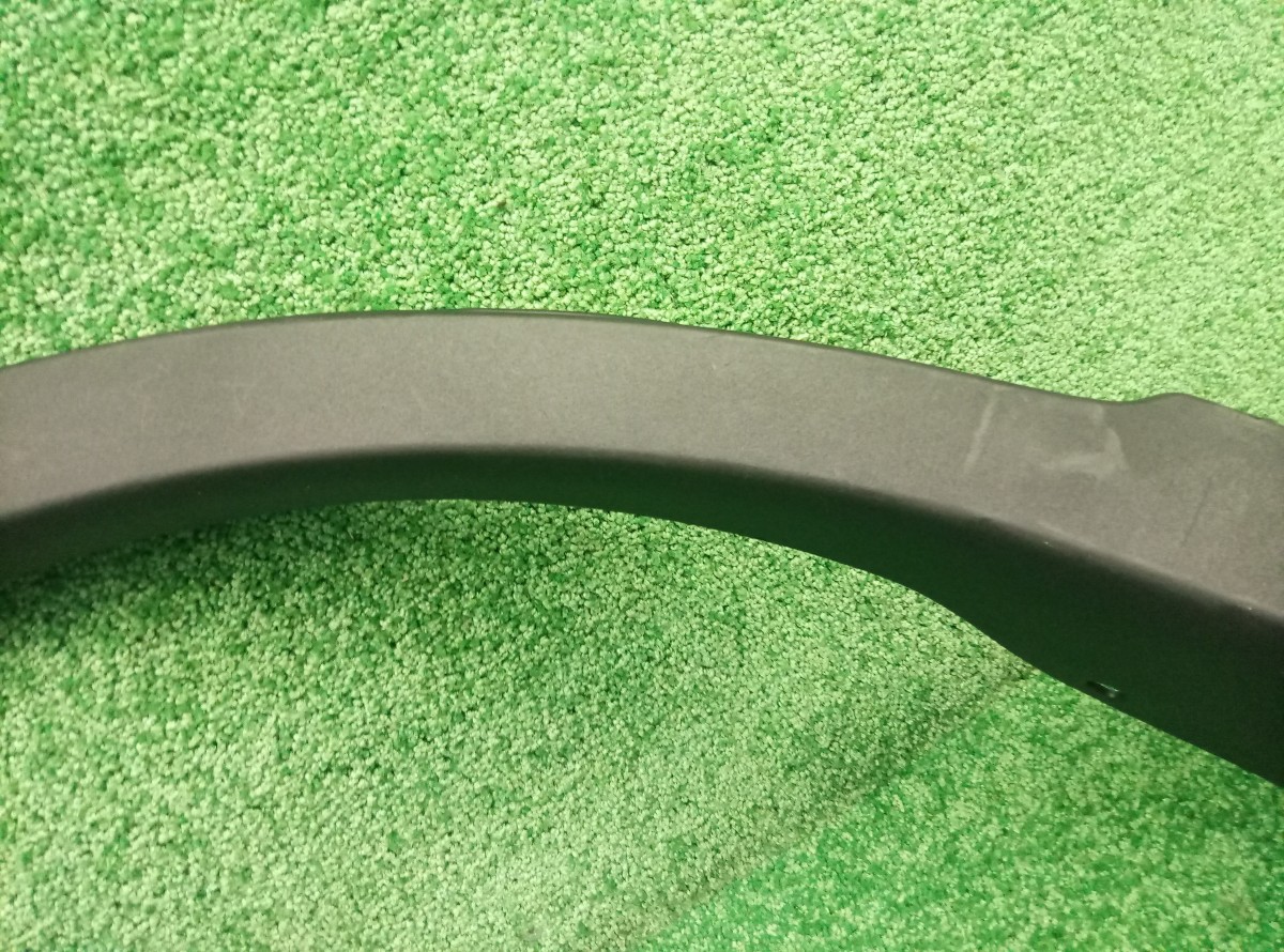 Накладка заднего крыла правого Toyota RAV 4  (CA40) 2012-2015 7560542190 на Toyota RAV 4  (CA40)