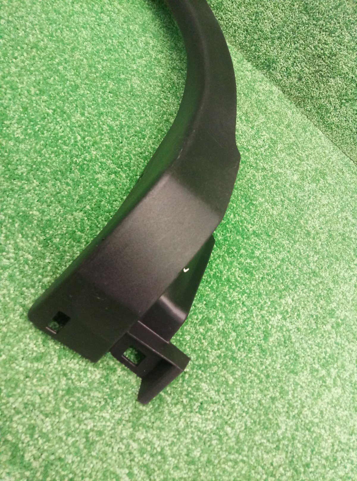 Накладка заднего крыла правого Toyota RAV 4  (CA40) 2012-2015 7560542190 на Toyota RAV 4  (CA40)