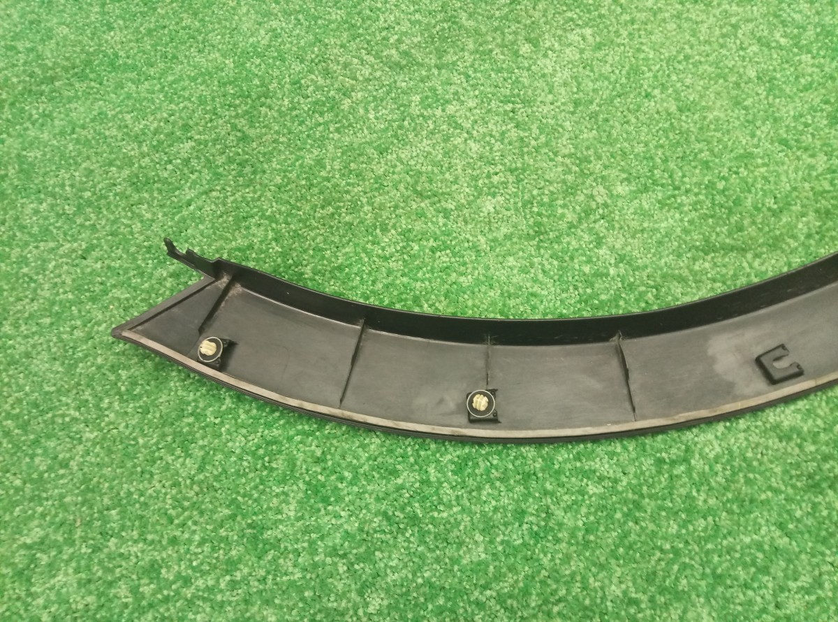 Накладка заднего крыла правого Toyota RAV 4  (CA40) 2012-2015 7560542190 на Toyota RAV 4  (CA40)