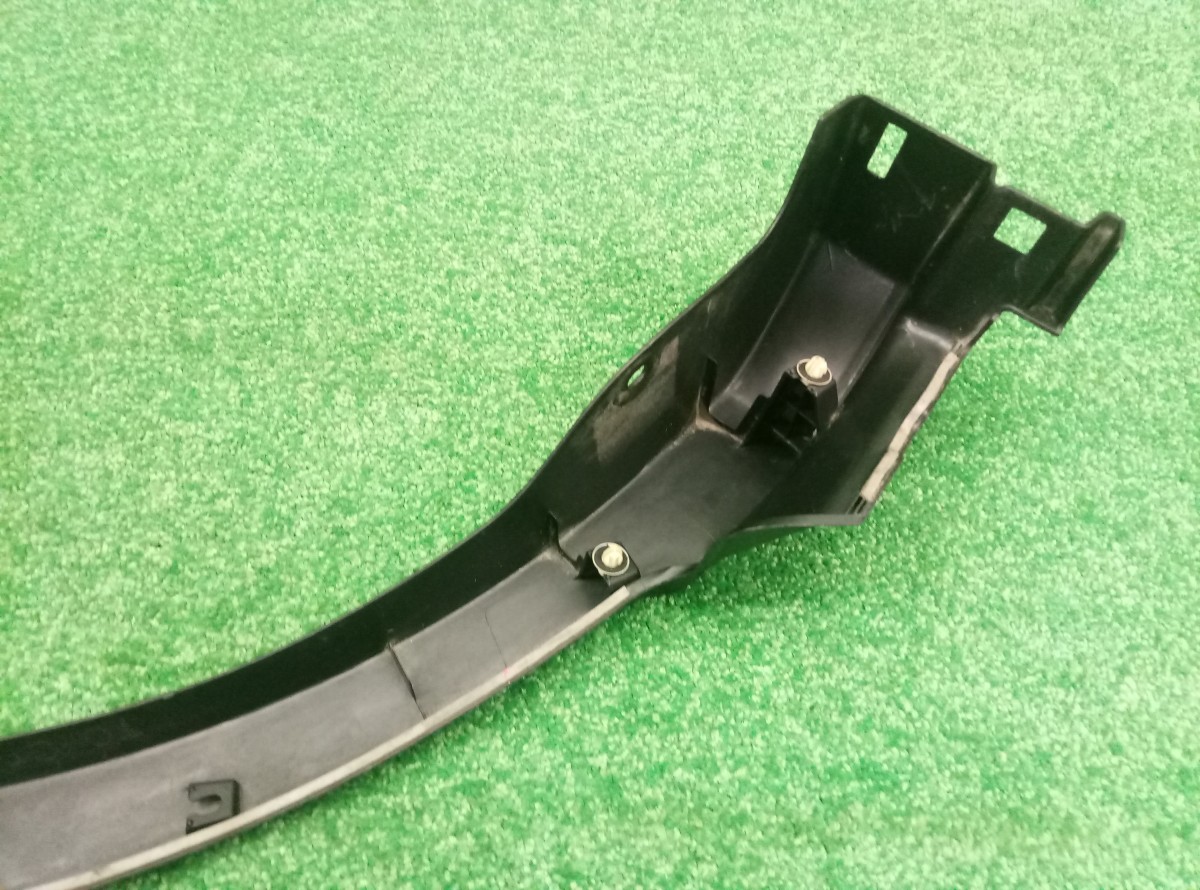 Накладка заднего крыла правого Toyota RAV 4  (CA40) 2012-2015 7560542190 на Toyota RAV 4  (CA40)