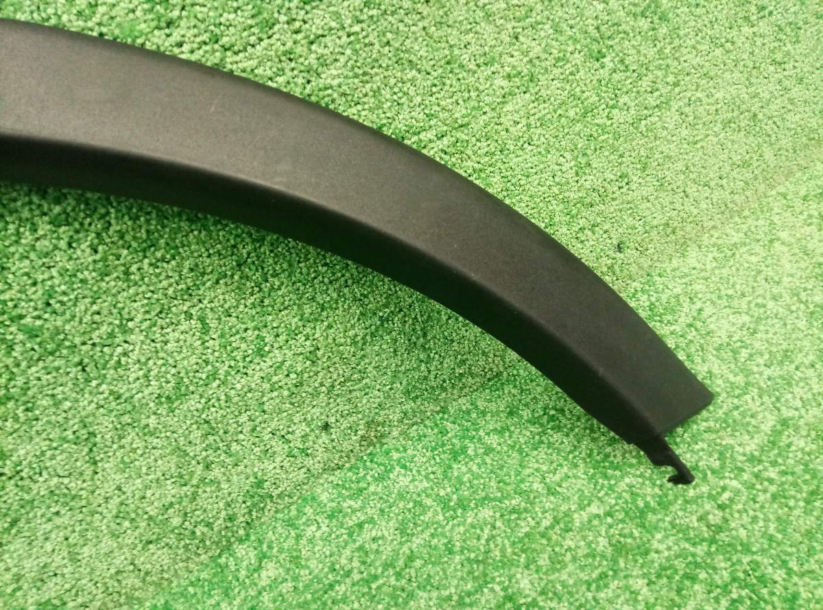 Накладка заднего крыла левого Toyota RAV 4  (CA40) 2012-2015 7560642190 на Toyota RAV 4  (CA40)