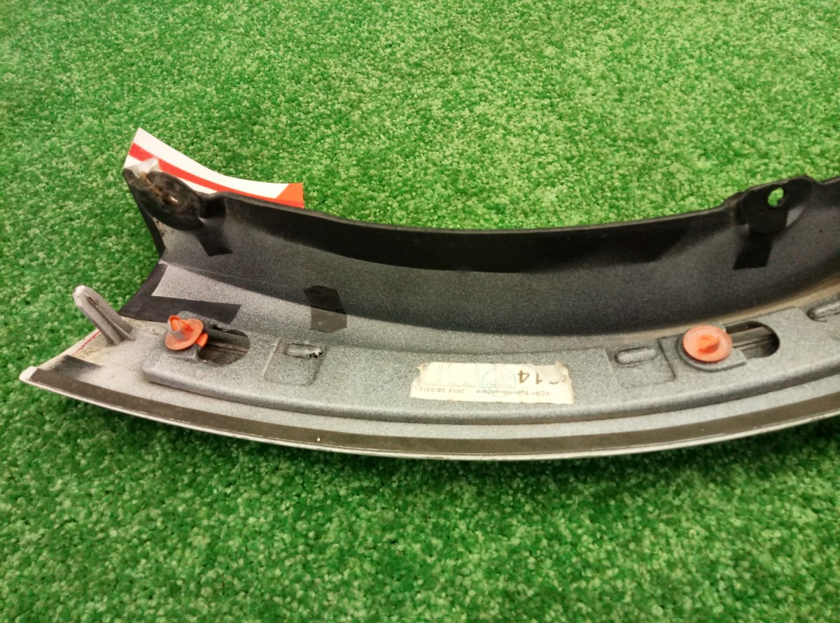 Накладка переднего крыла правого Volvo XC90  2002-2006 30695488 на Volvo XC90 