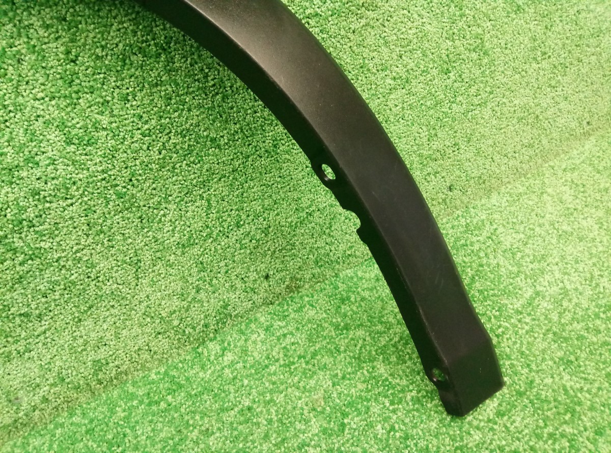 Накладка крыла переднего правого Toyota Highlander 3 758710E010 на Toyota Highlander 2 (U40)