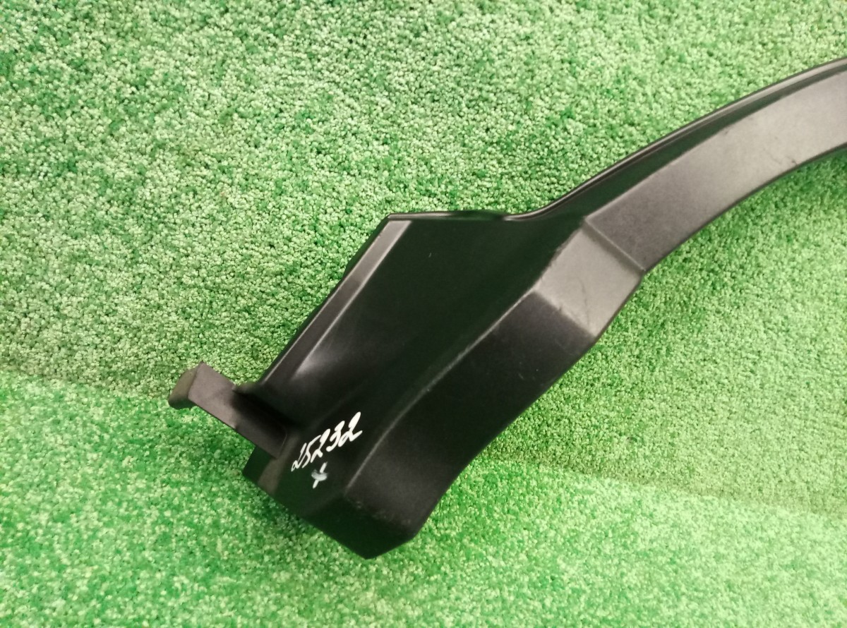 Накладка крыла задняя левая Toyota Rav4 A40 2015 7560642130 на Toyota RAV 4  (CA40)