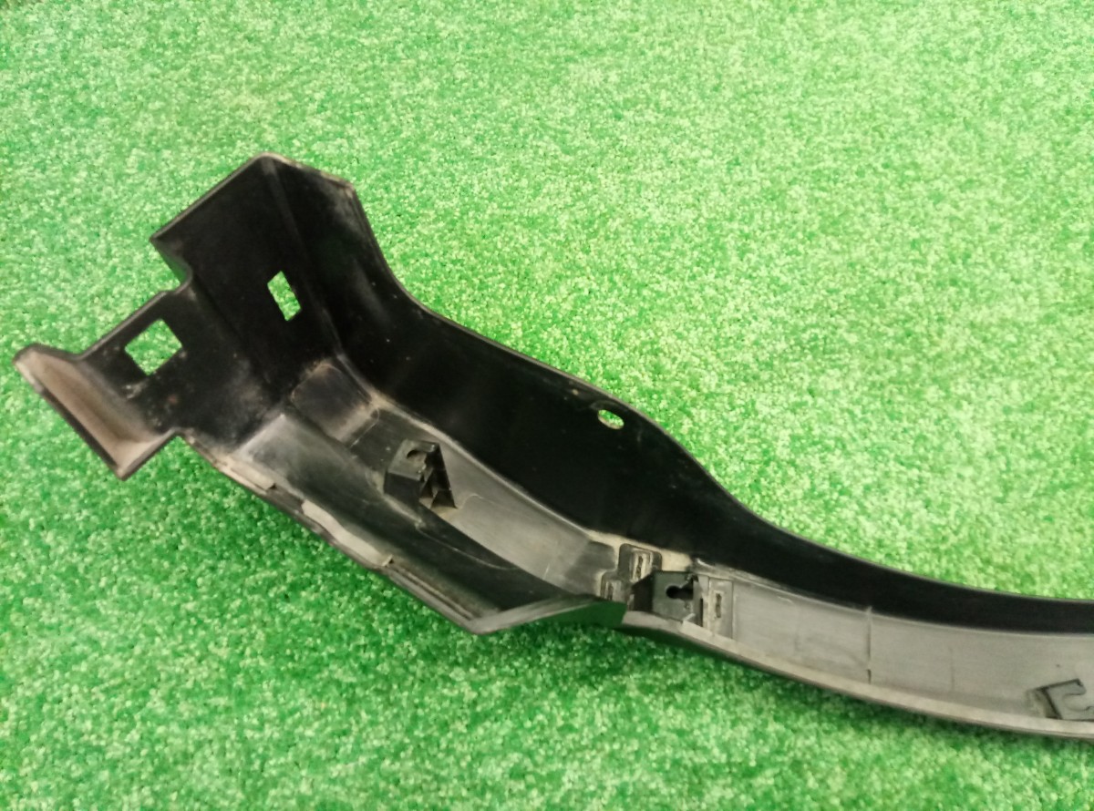 Накладка крыла задняя левая Toyota Rav4 CA40 7560642130  на Toyota RAV 4  (CA40)